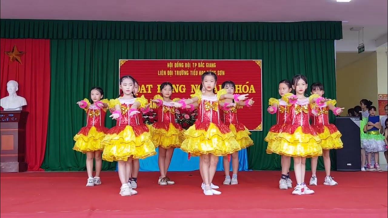 bài múa món quà tặng cô