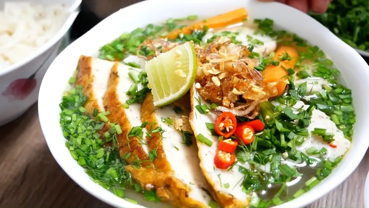 bánh canh chả cá bình định - Hình 5