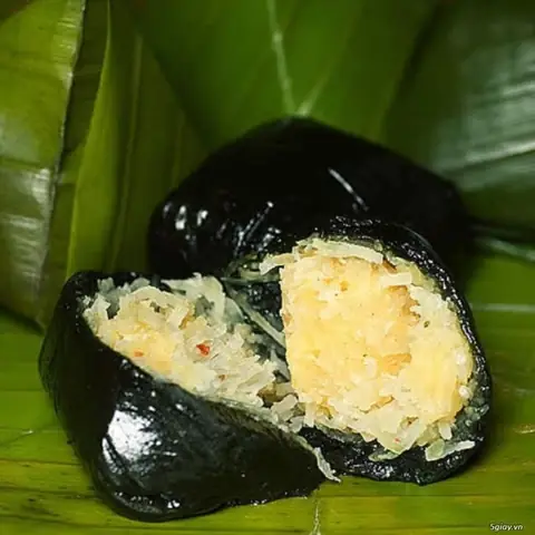 Bánh Ít Lá Gai Bình Định: Đặc Sản Dân Dã Với Hương Vị Đậm Đà