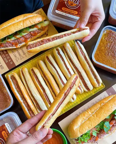 Review Quán Bánh Mì Cay Đinh Tiên Hoàng: Hương Vị Trứ Danh Hải Phòng