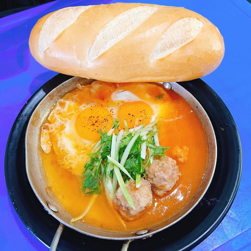 bánh mì chảo nguyễn tiểu la