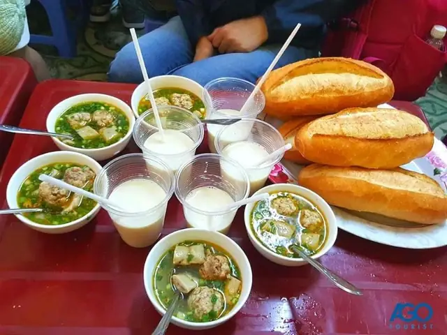 Đánh Giá Chi Tiết Bánh Mì Xíu Mại Hoàng Diệu: Trải Nghiệm Đáng Nhớ Từ Món Ăn Vặt Đến "bữa Ăn Chính"