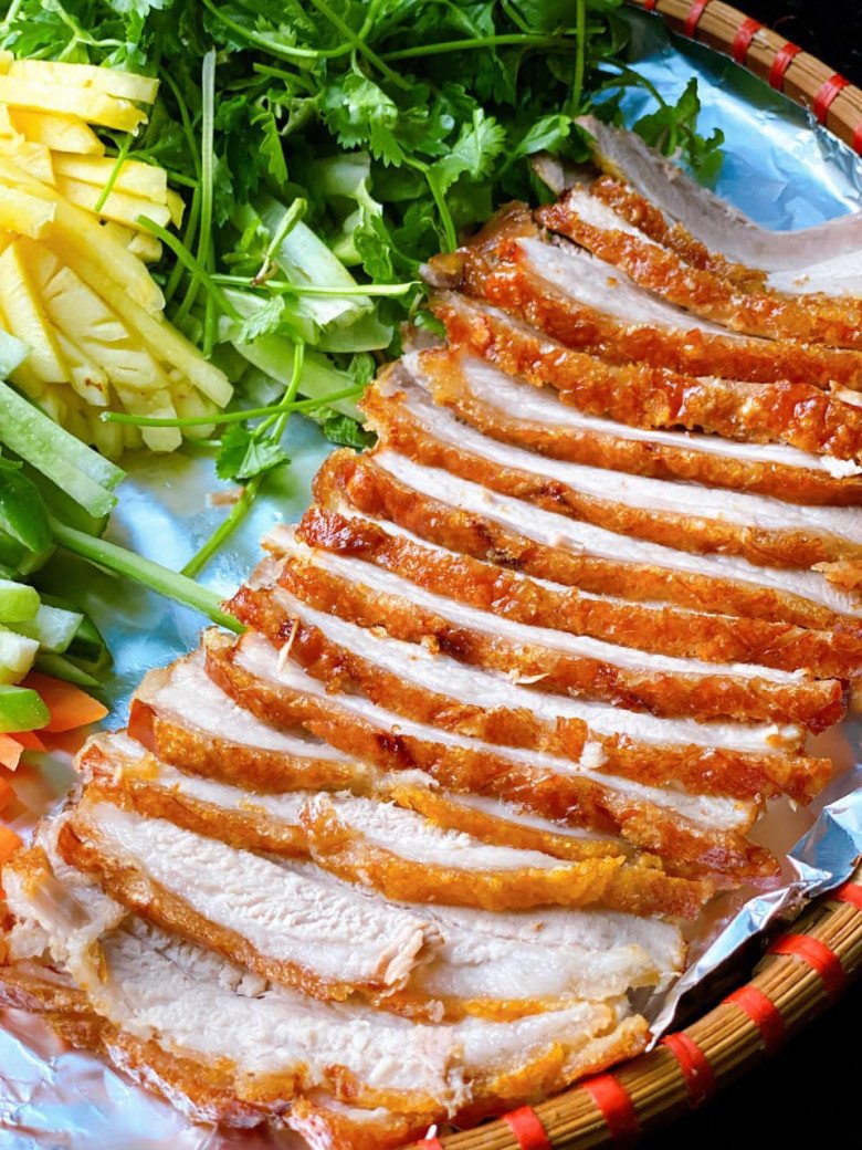 bánh tráng cuốn thịt heo quay - Hình 5