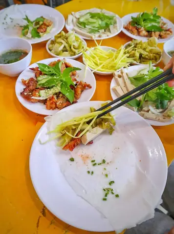 Bánh Ướt Thịt Nướng Buôn Ma Thuột: Điểm Nhấn Ẩm Thực Tây Nguyên