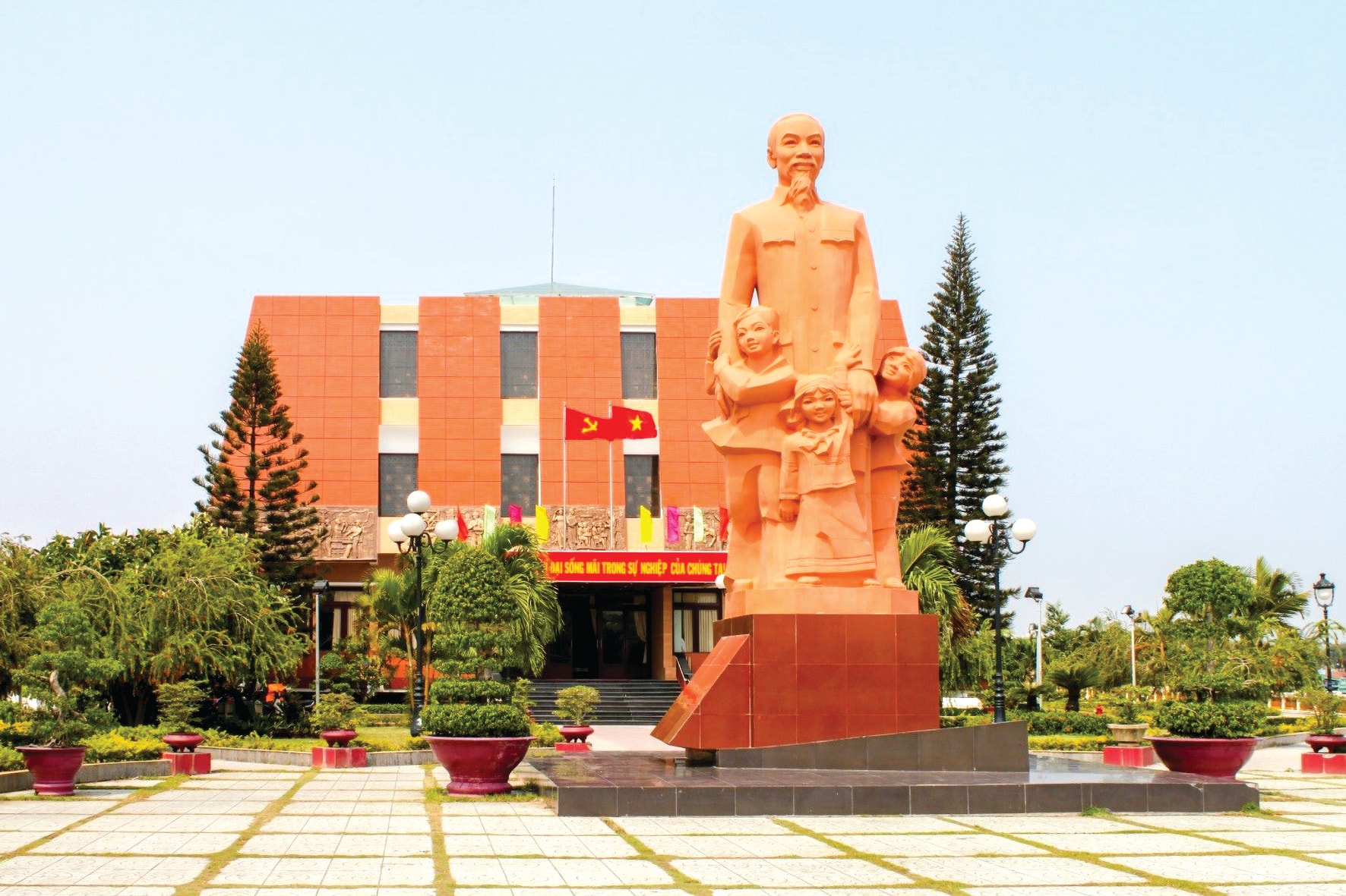 bảo tàng hồ chí minh phan thiết - Hình 2
