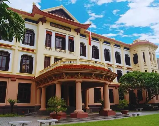 Bảo Tàng Mỹ Thuật Việt Nam Có Đáng Đến Không? Đánh Giá Trải Nghiệm Thực Tế
