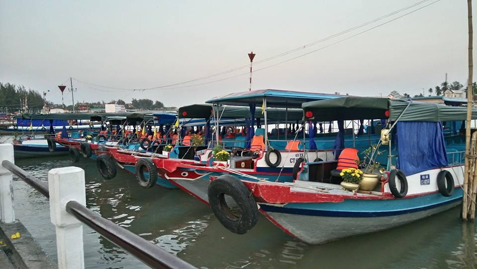 bến tàu chợ nổi cái răng