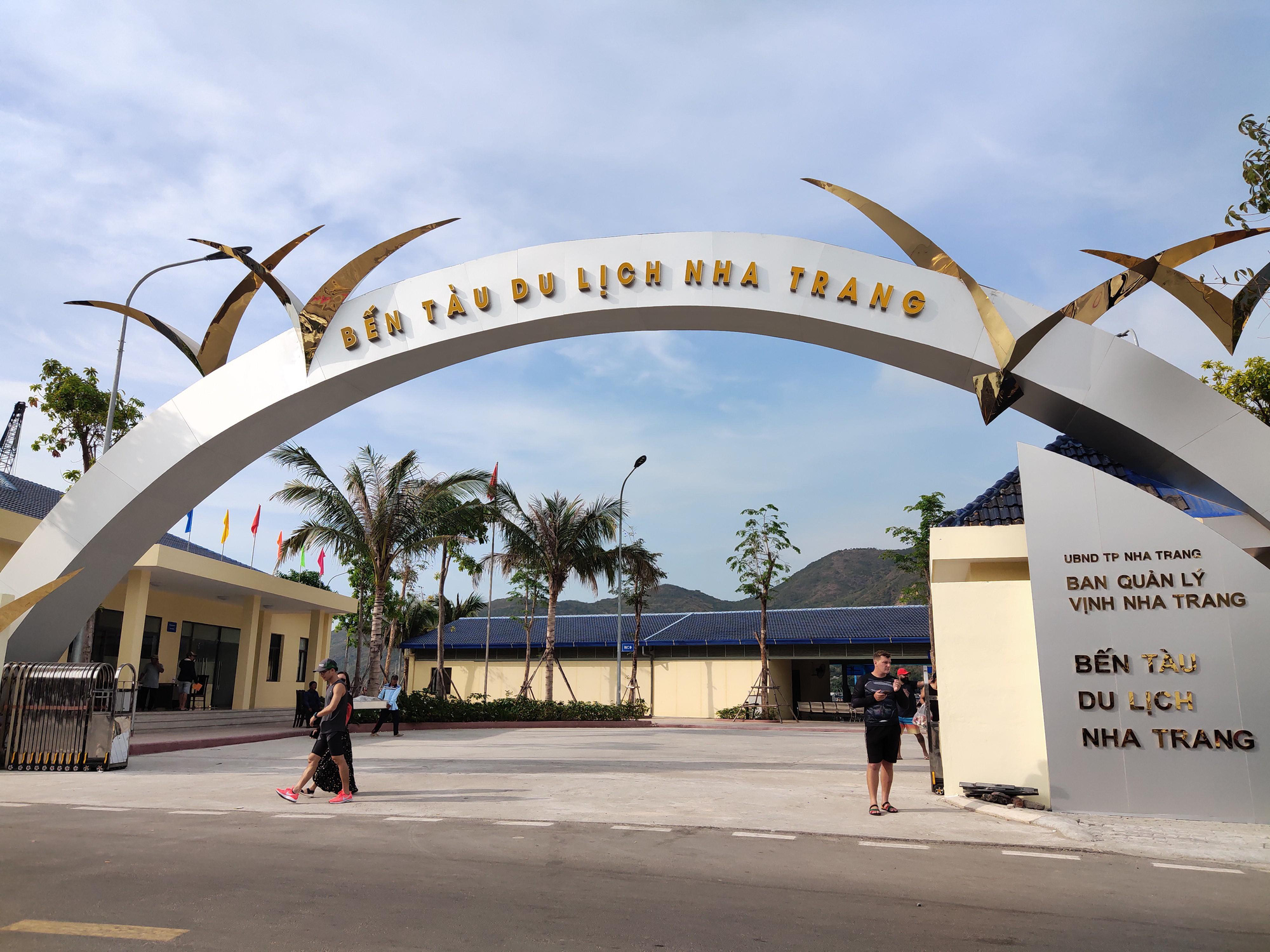 bến tàu du lịch cầu đá - Hình 2