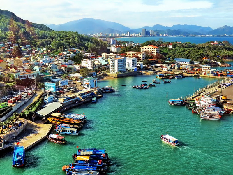 bến tàu du lịch cầu đá