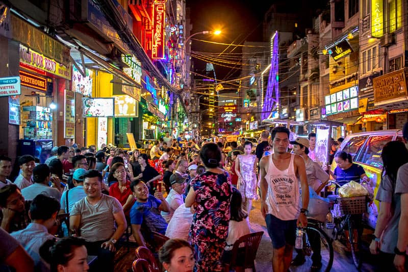 bui vien street ho chi minh - Hình 4