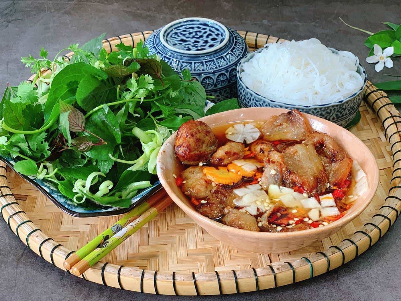 bún chả hà nội ở nha trang