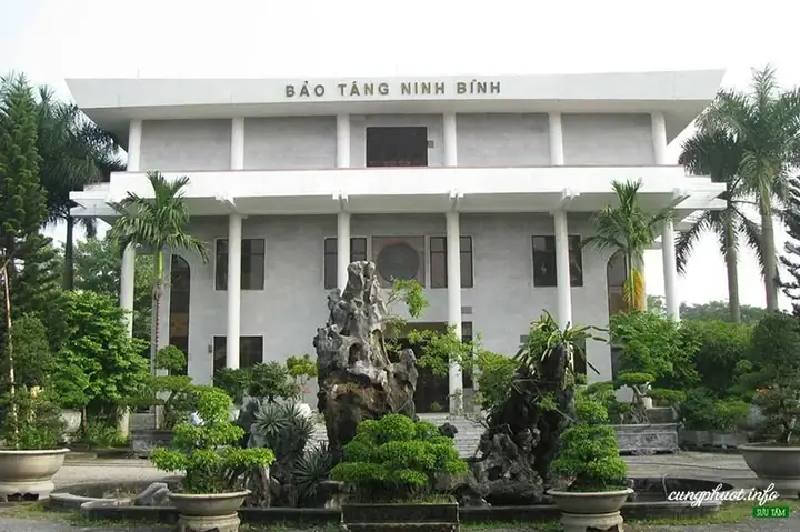 Địa Điểm Du Lịch Ninh Bình: Cẩm Nang Khám Phá Toàn Diện Địa Điểm Du Lịch Ninh Bình: Cẩm Nang Khám Phá Toàn Diện
