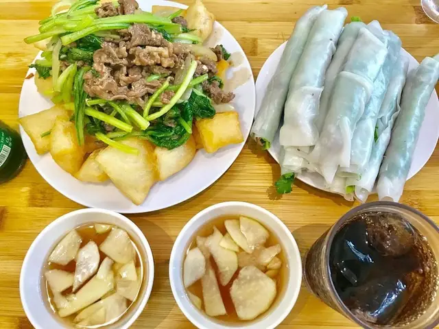 Top 4 Món Ăn Vặt Hà Nội Gây Nghiện Cho Dân Sành Ăn