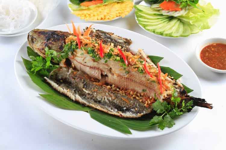 cách làm cá lóc hấp cuốn bánh tráng - Hình 4