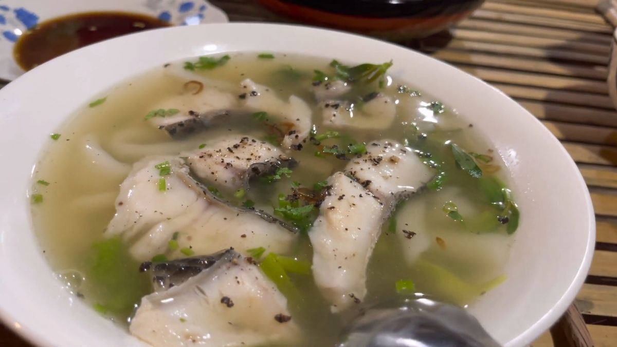 cách nấu bánh canh cá lóc rau đắng - Hình 4