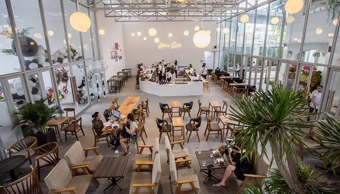 Top 10 Cafe Quận 7 Nguyễn Thị Thập Đáng Thử: Từ Phong Cách Hàn Quốc Đến Không Gian Sống Ảo