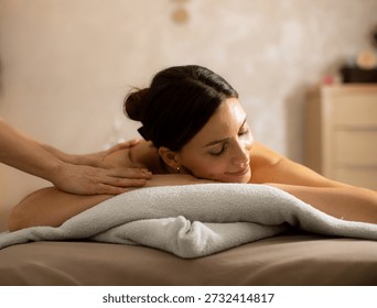 cận cảnh tẩm quất thư giãn - Hình 2