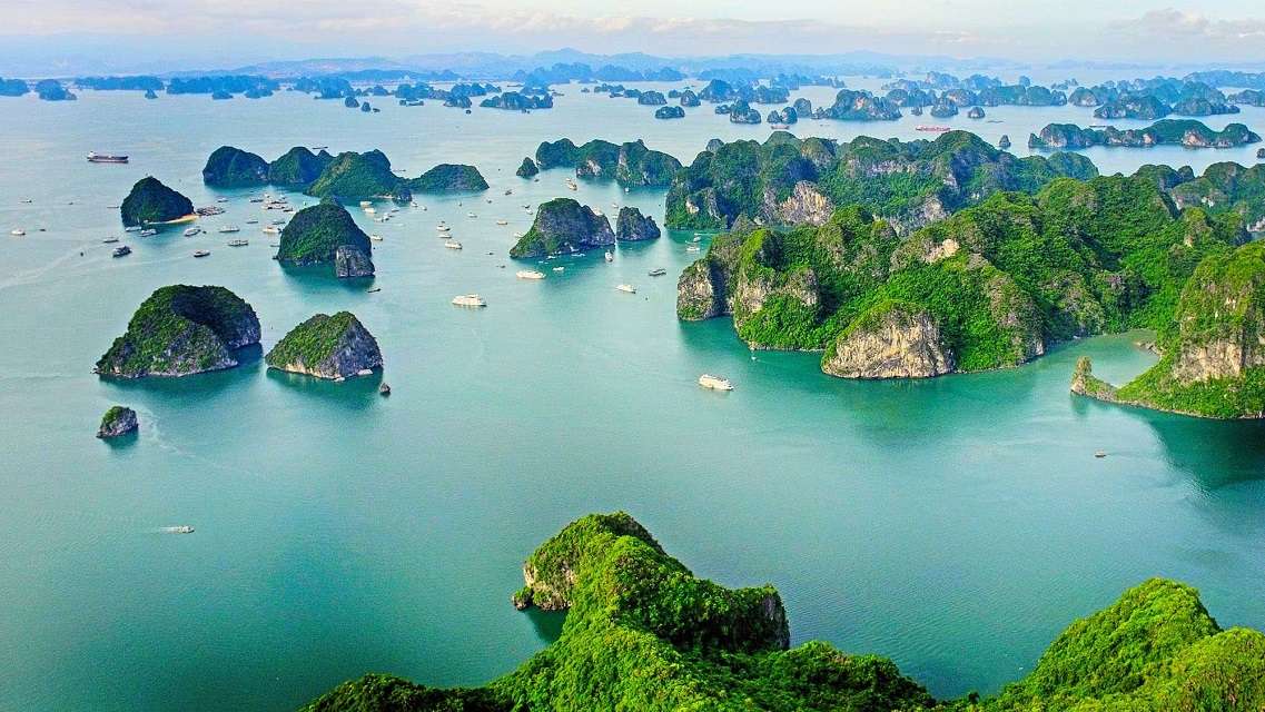cảnh đẹp ở vịnh hạ long - Hình 5