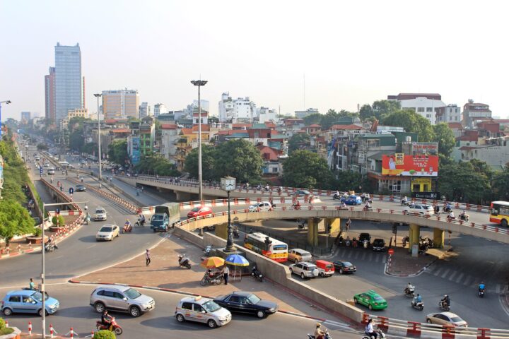 Khu vực cầu chui Gia Lâm Hà Nội nhìn từ trên cao với hệ thống giao thông hiện đại