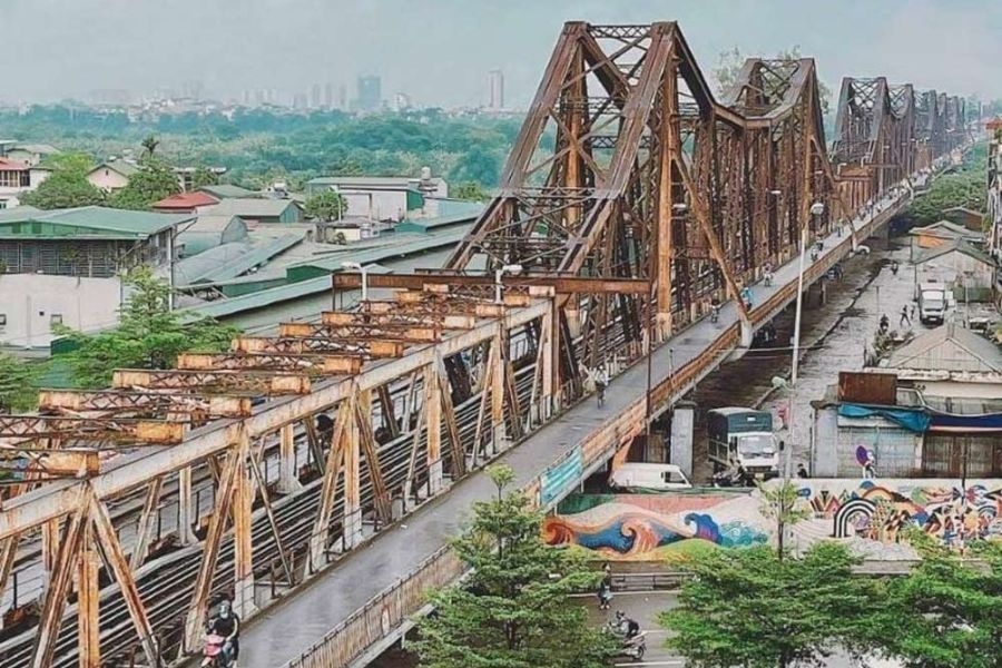 cầu long biên bao nhiêu tuổi