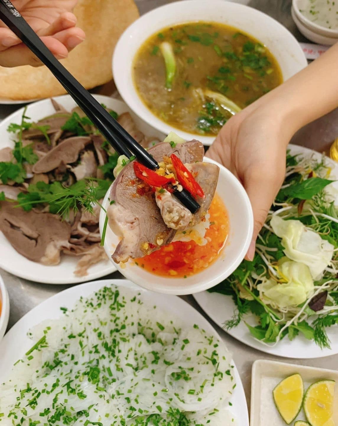 cháo lòng bánh hỏi gần đây - Hình 3