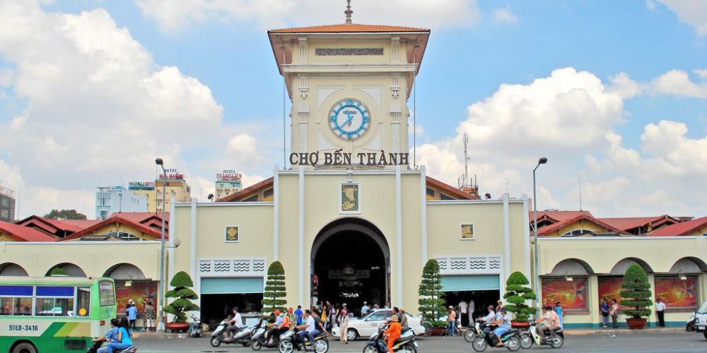 chợ bến thành mấy giờ đóng cửa
