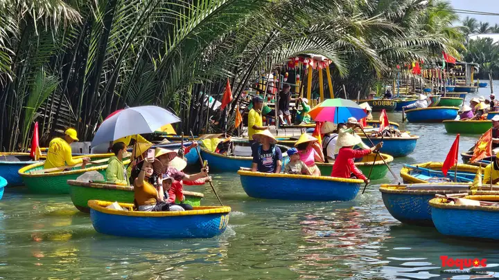 Chơi Thuyền Thúng Ở Hội An: Hướng Dẫn Trải Nghiệm Toàn Diện Từ A Đến Z