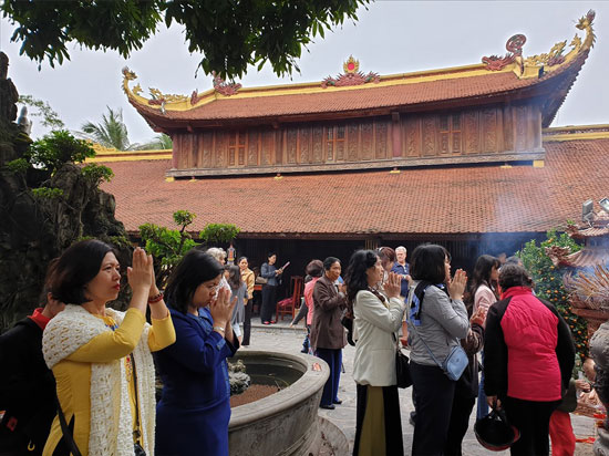 có nên đi chùa cầu con - Hình 1