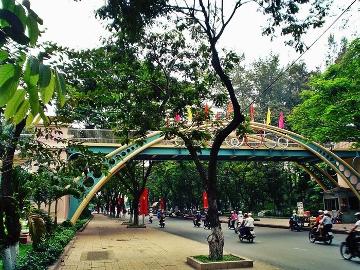 cổng chào công viên hoàng văn thụ - Hình 4