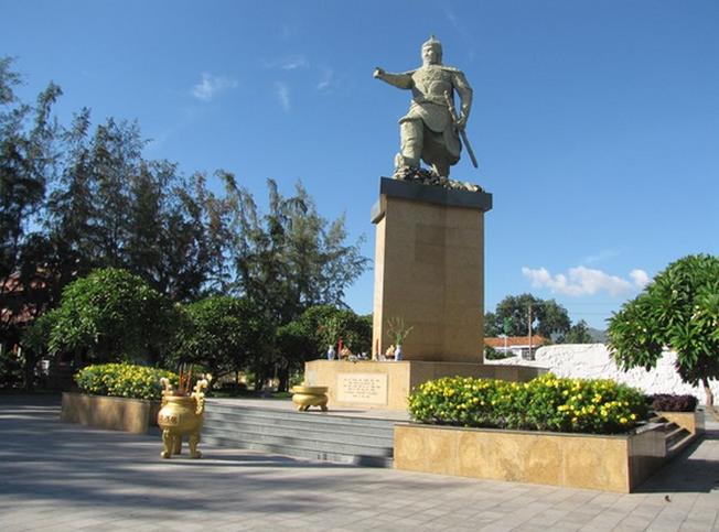 công viên bạch đằng nha trang - Hình 3