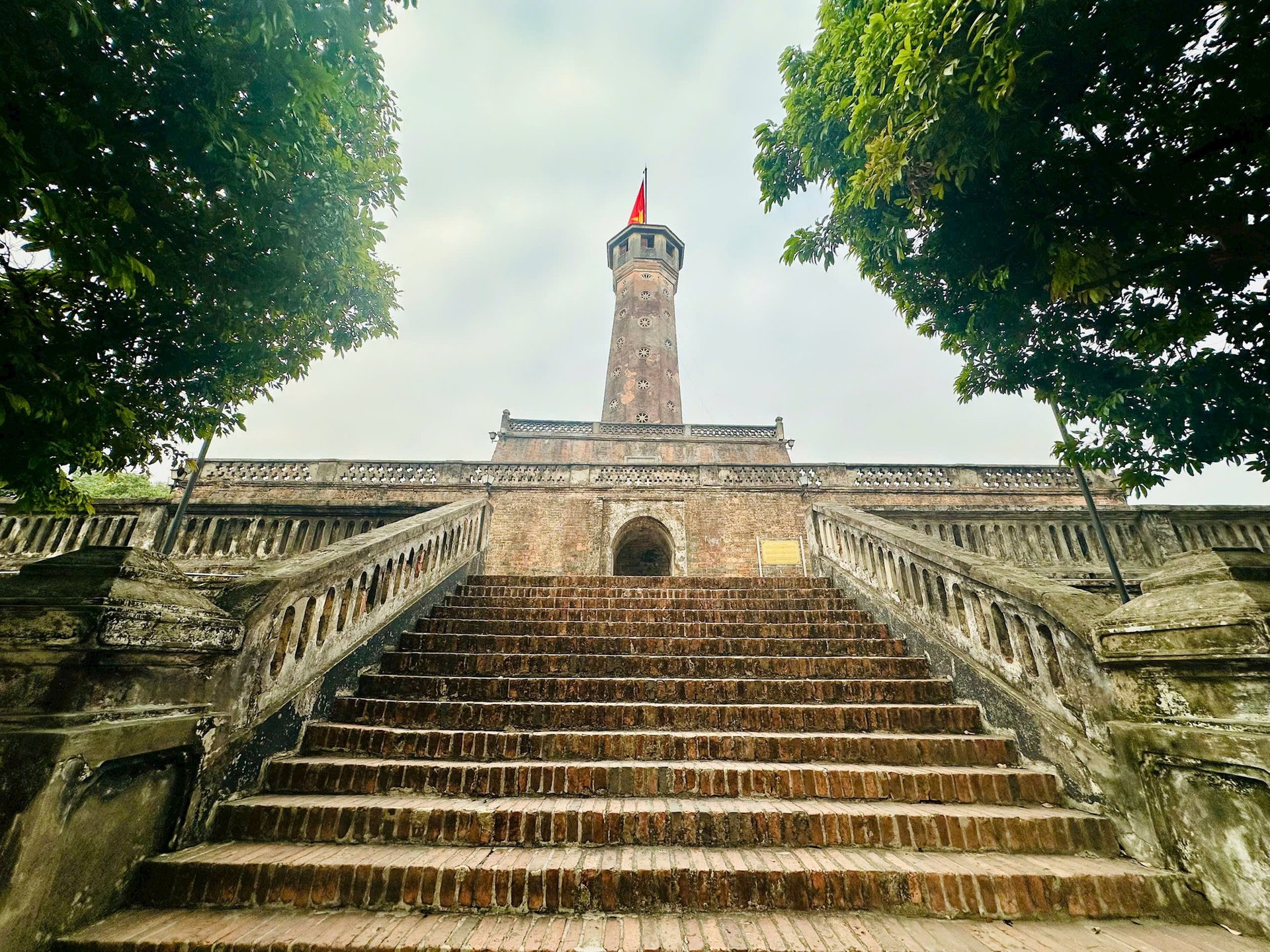 cột cờ hà nội điện biên phủ - Hình 3