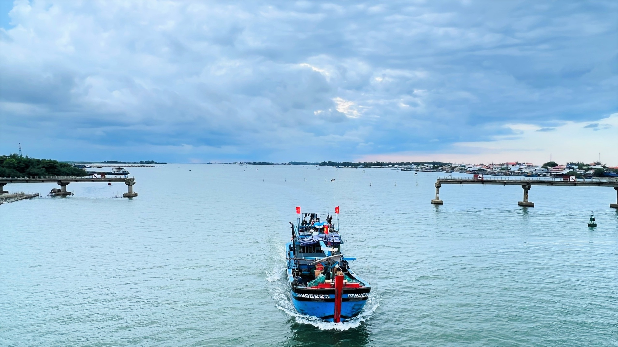 cửa biển nào sau đây thuộc tỉnh thừa thiên huế - Hình 3
