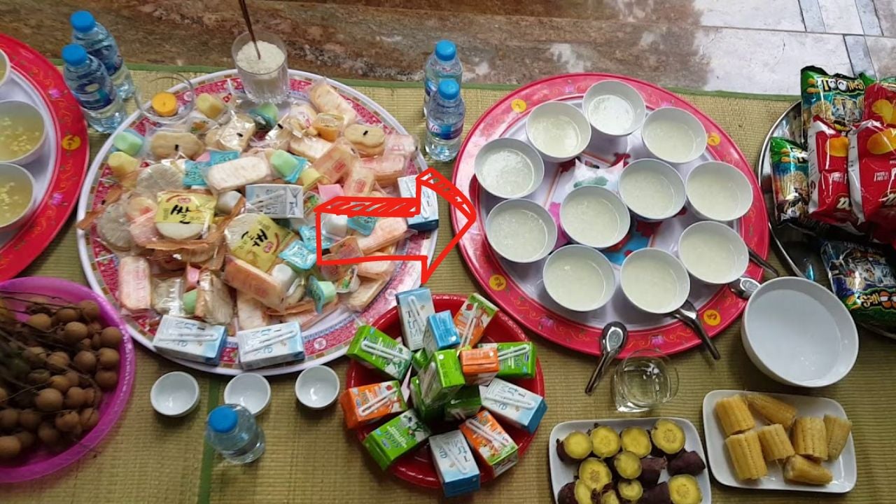 cúng cô hồn mấy chén cháo - Hình 3