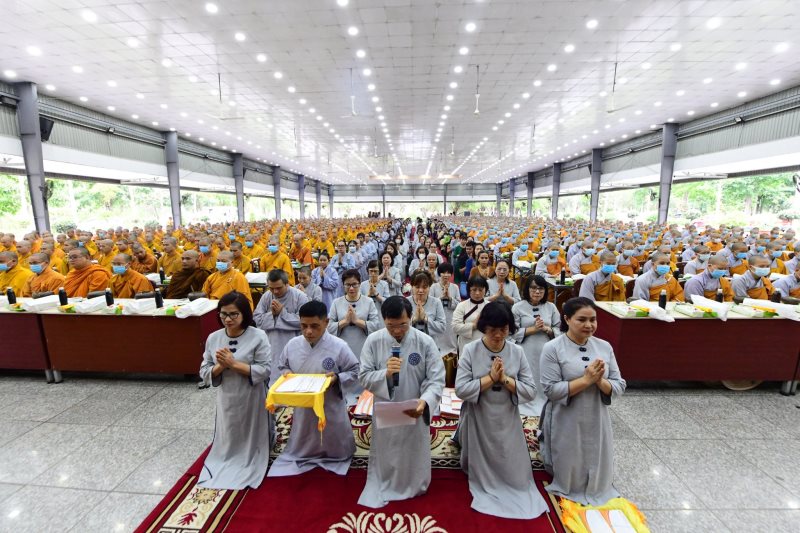 cúng dường trường hạ là gì