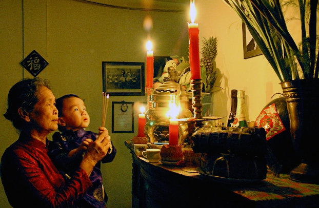 cúng ông bà tổ tiên