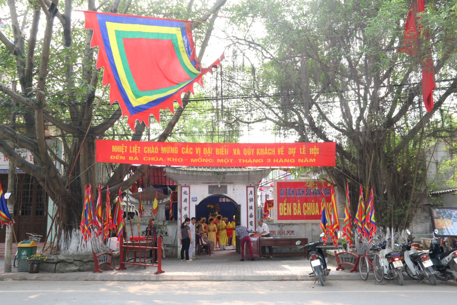 đền bà chúa kho hưng yên - Hình 5