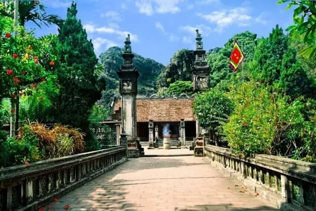 Cẩm Nang Ninh Bình: 10 Địa Điểm Tham Quan Đáng Để Bạn Lập Kế Hoạch Ngay
