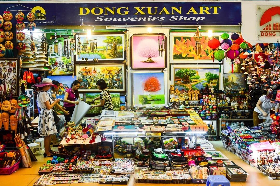dong xuan market what to buy