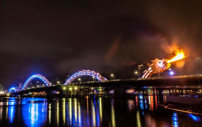 dragon bridge da nang fire time - Hình 4