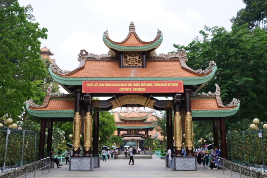 du lịch địa đạo củ chi