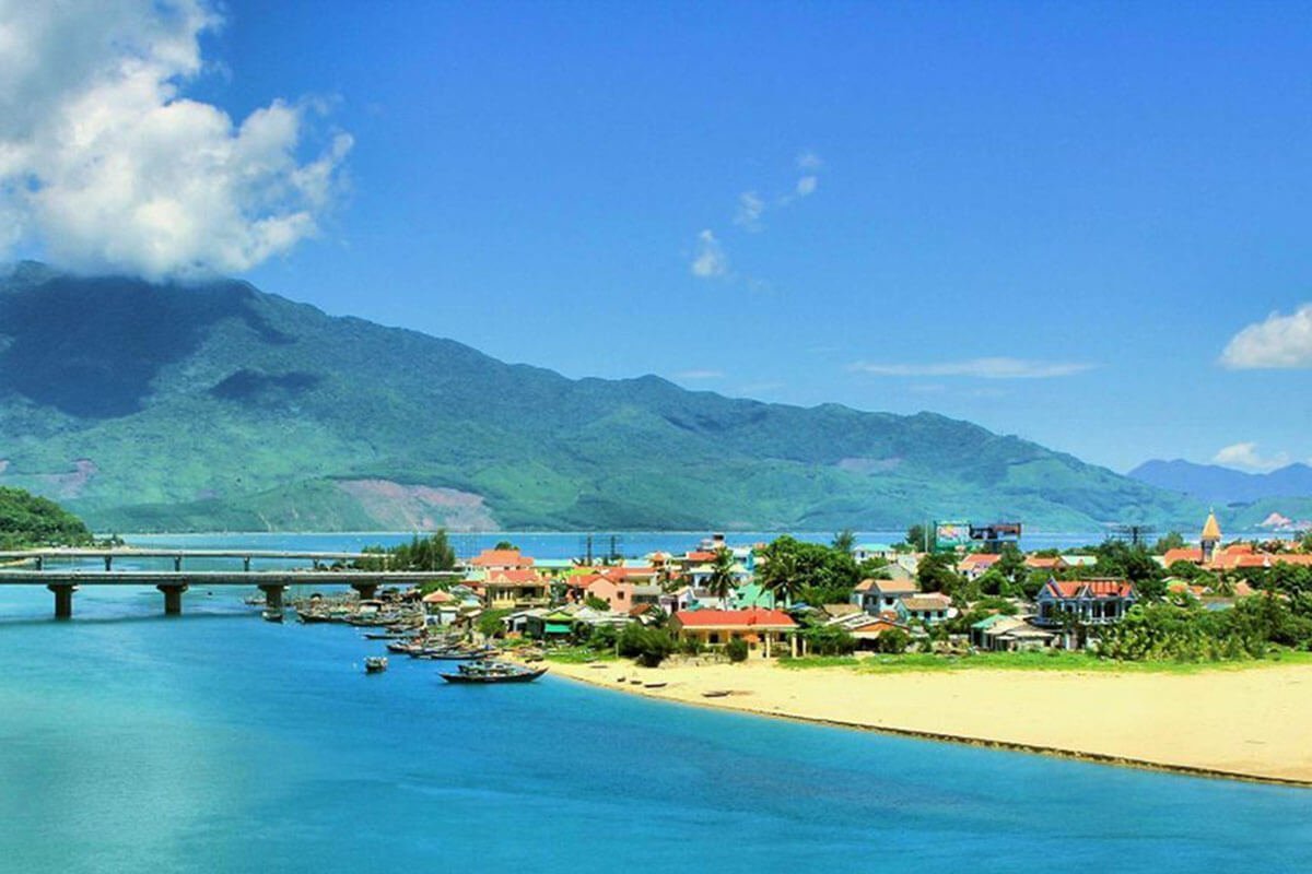 du lịch lăng cô 2 ngày 1 đêm - Hình 3