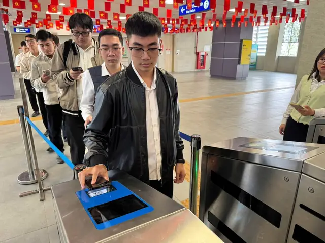 Cẩm Nang Sử Dụng Vé Sinh Trắc Học Tuyến Đường Sắt Trên Cao Nhổn – Ga Hà Nội