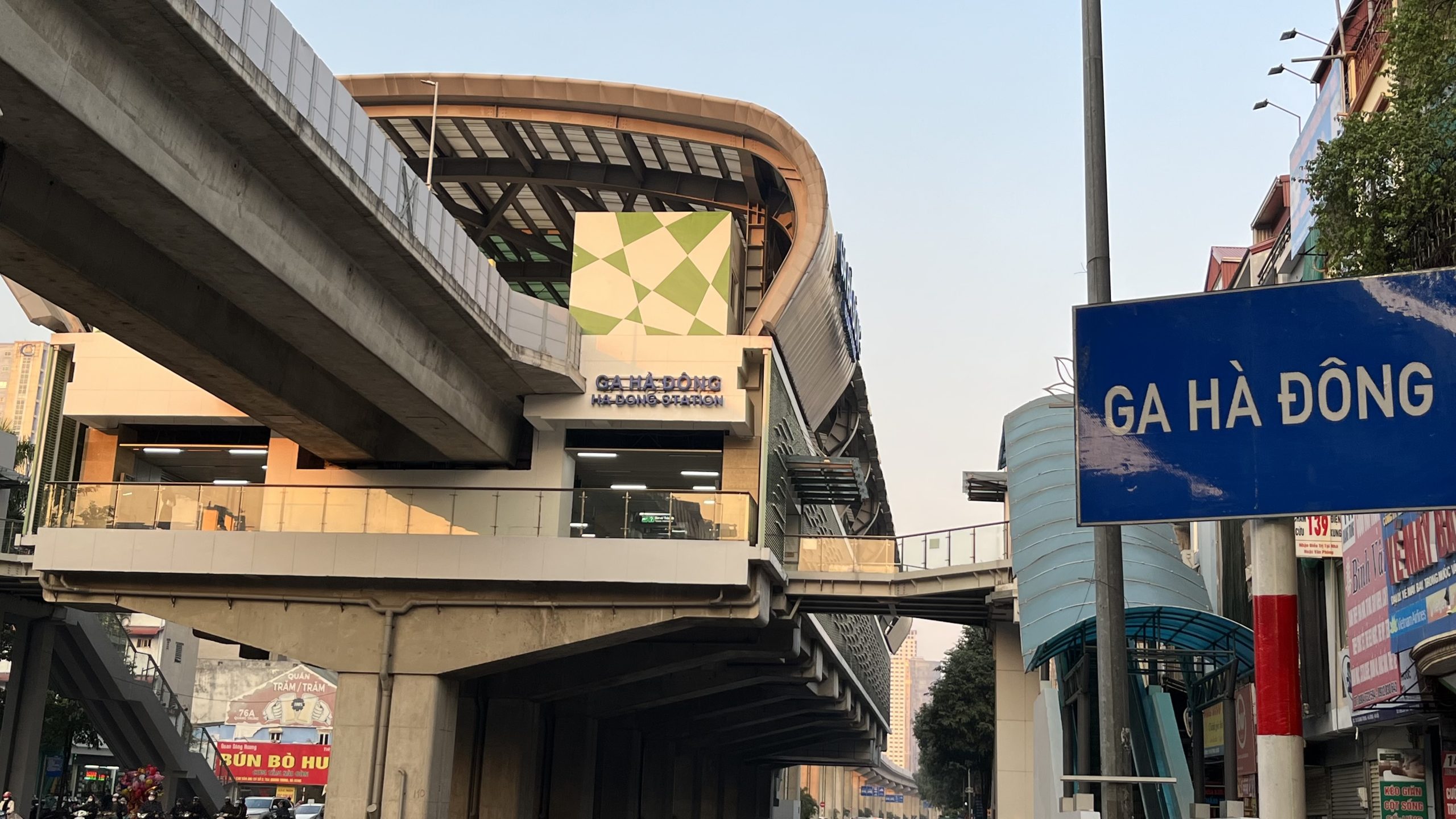 ga tàu điện cát linh hà đông