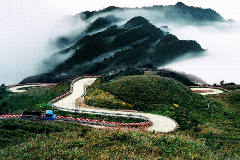 hai van pass from da nang - Hình 4