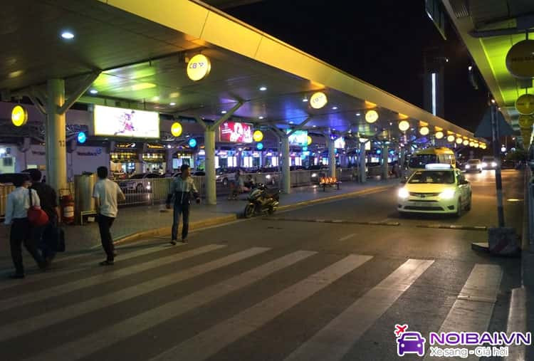 hình ảnh sân bay nội bài về đêm