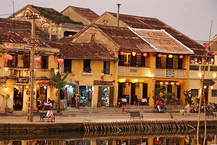 hoi an ancient town in vietnam's central - Hình 2