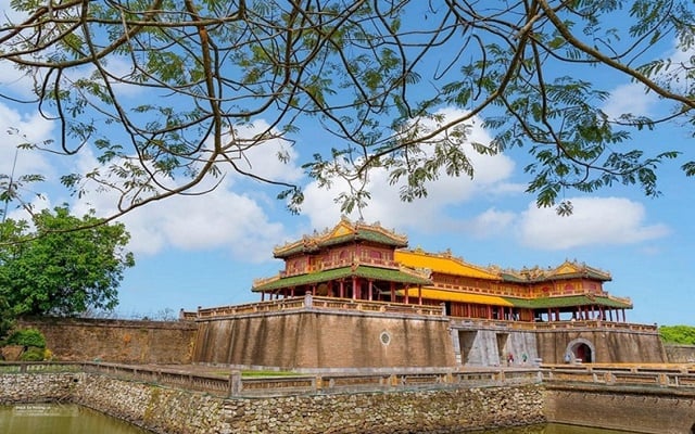 huế nổi tiếng về cái gì - Hình 2