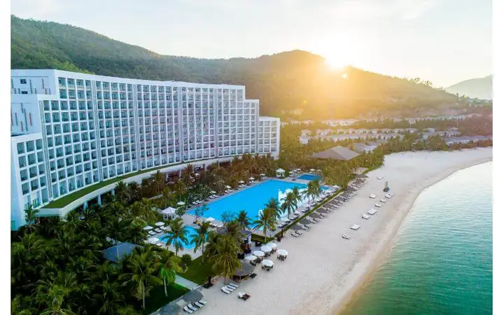 Khách Sạn 5 Sao Nha Trang: Cẩm Nang Lựa Chọn Cho Kỳ Nghỉ Sang Trọng