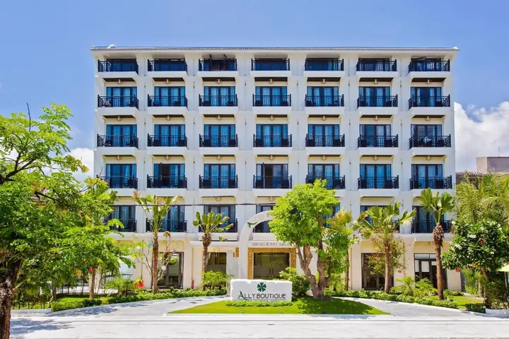 Đánh Giá Khách Sạn Ally Beach Boutique Hội An: Trải Nghiệm Gần Biển Đáng Nhớ