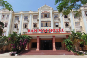 khách sạn ban mai quảng bình